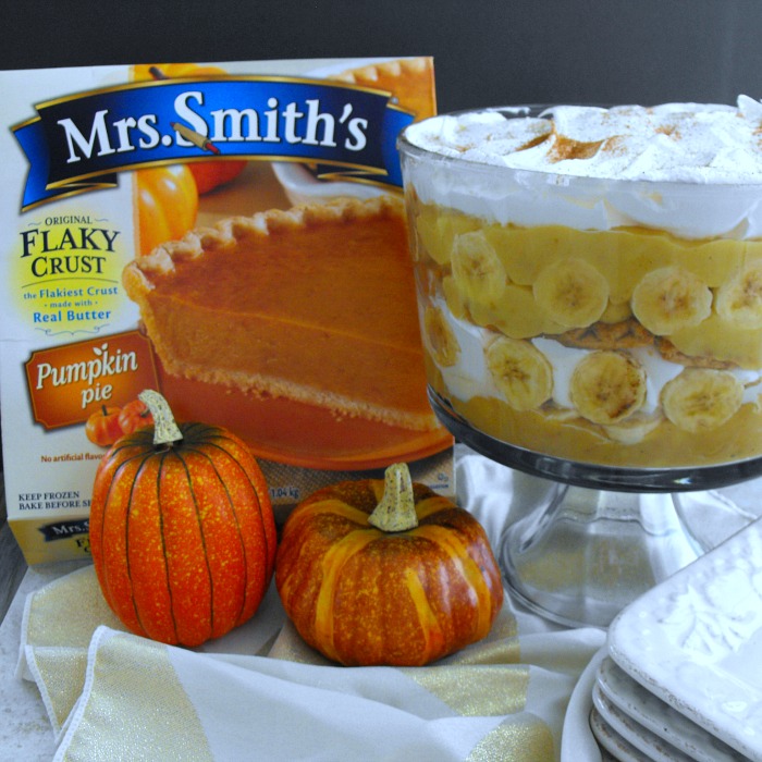 This fusion of Pumpkin Pie and Southern Banana Pudding is a one-of-a-kind Autumn dessert that will have you sittin' up and sayin' "howdy!" #ThankfullySweet #ad