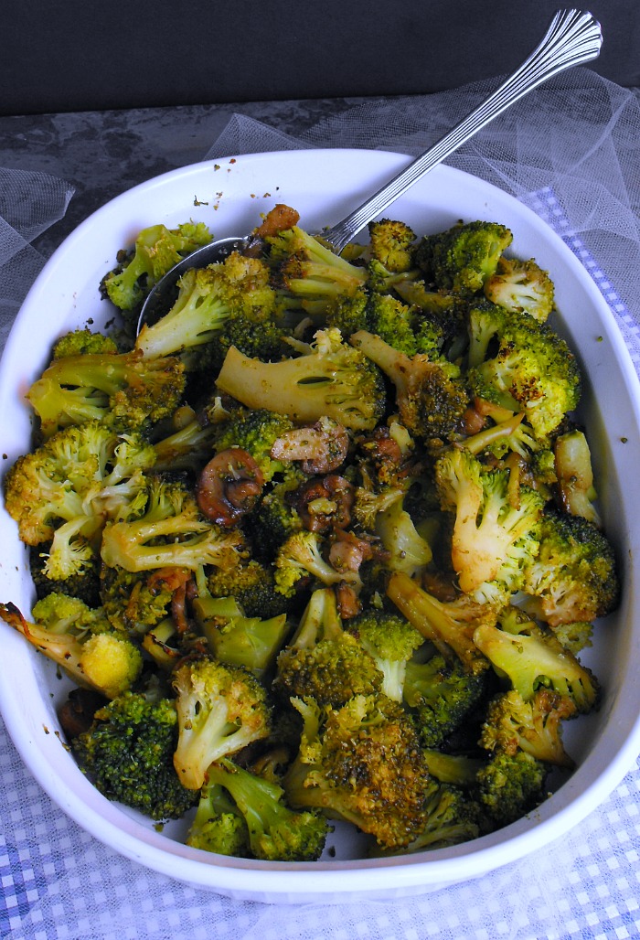 Roasted Balsamic Broccoli and Mushrooms #frozenvegetables #easysides