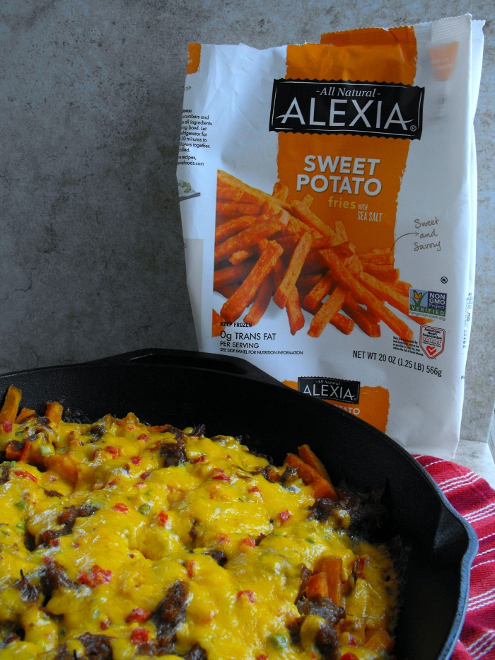 Southern Style Smothered Fries: sweet potato fries topped with barbecue pulled pork and melted pimento cheese #GameDayGrub #ad