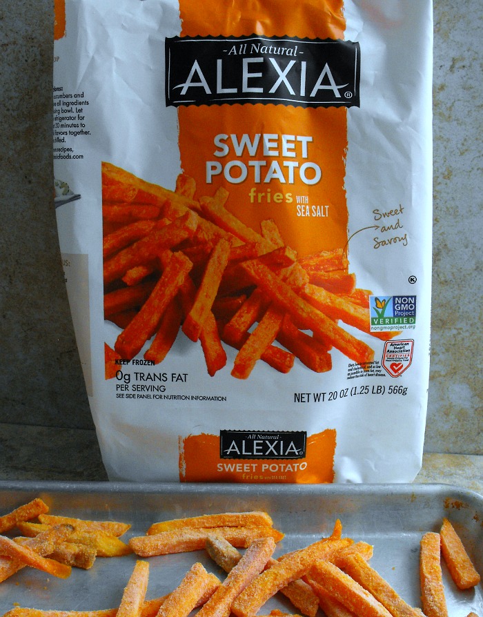 Southern Style Smothered Fries: sweet potato fries topped with barbecue pulled pork and melted pimento cheese #GameDayGrub #ad