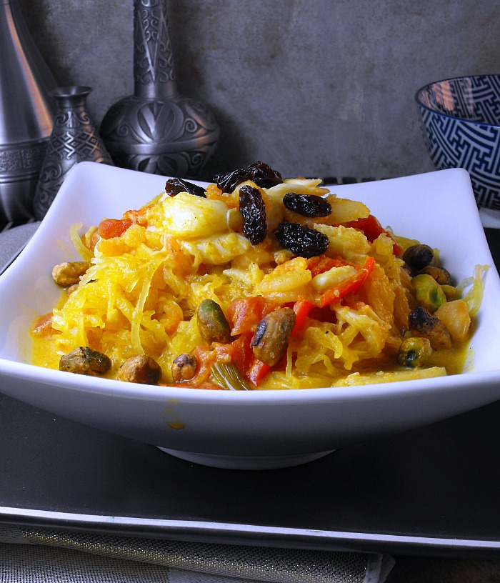 Seafood Curry with crab and shrimp over spaghetti squash #BeeHealthy #CG