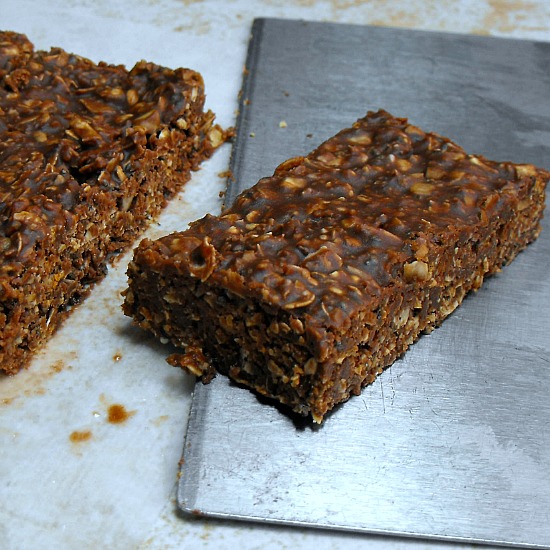 Grain-Free Chocolate Granola Bars made with chestnut flakes instead of oatmeal!