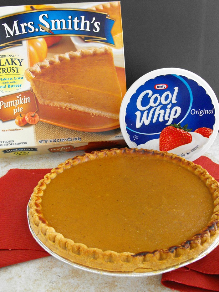 This fusion of Pumpkin Pie and Southern Banana Pudding is a one-of-a-kind Autumn dessert that will have you sittin' up and sayin' "howdy!" #ThankfullySweet #ad