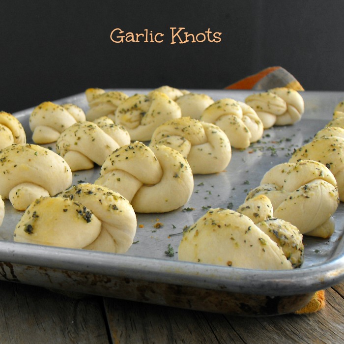 Easy Garlic Knots made with refrigerated bisuit dough
