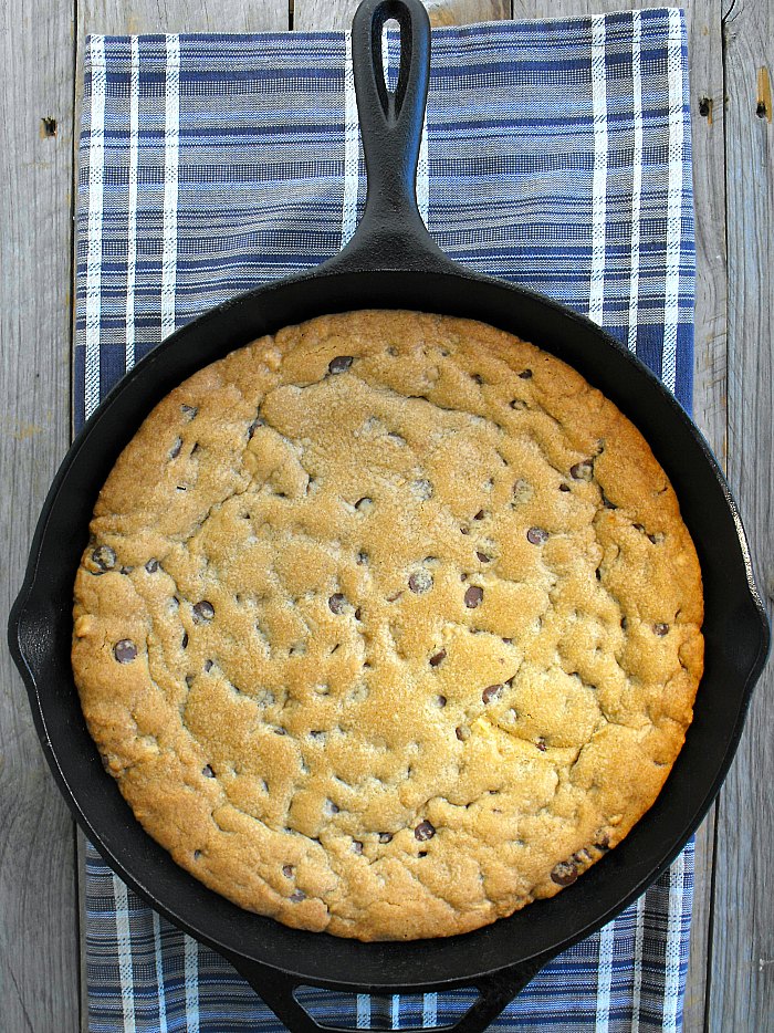 Skillet Chocolate Chip Cookie