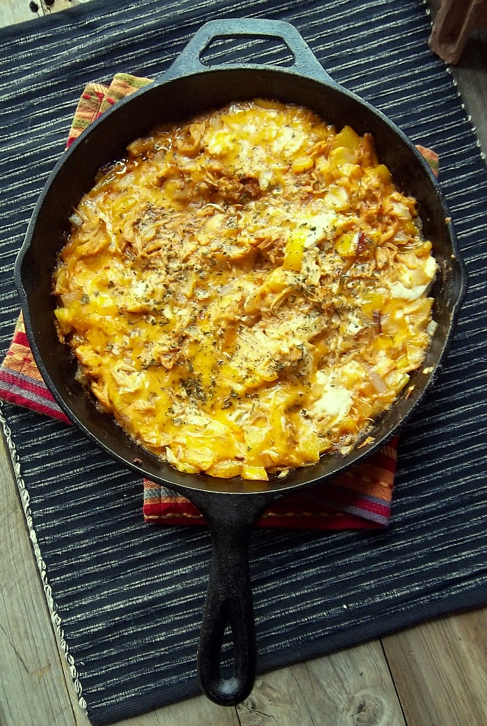 Pulled Chicken BBQ Dip will make your party a #LegendaryTailgate event #ad