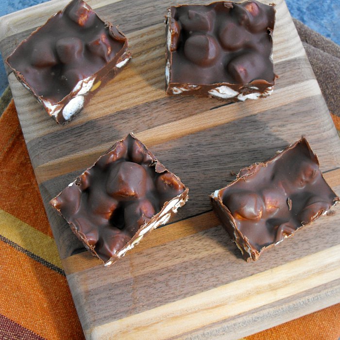 Simple Marshmallow Chocolate Candy